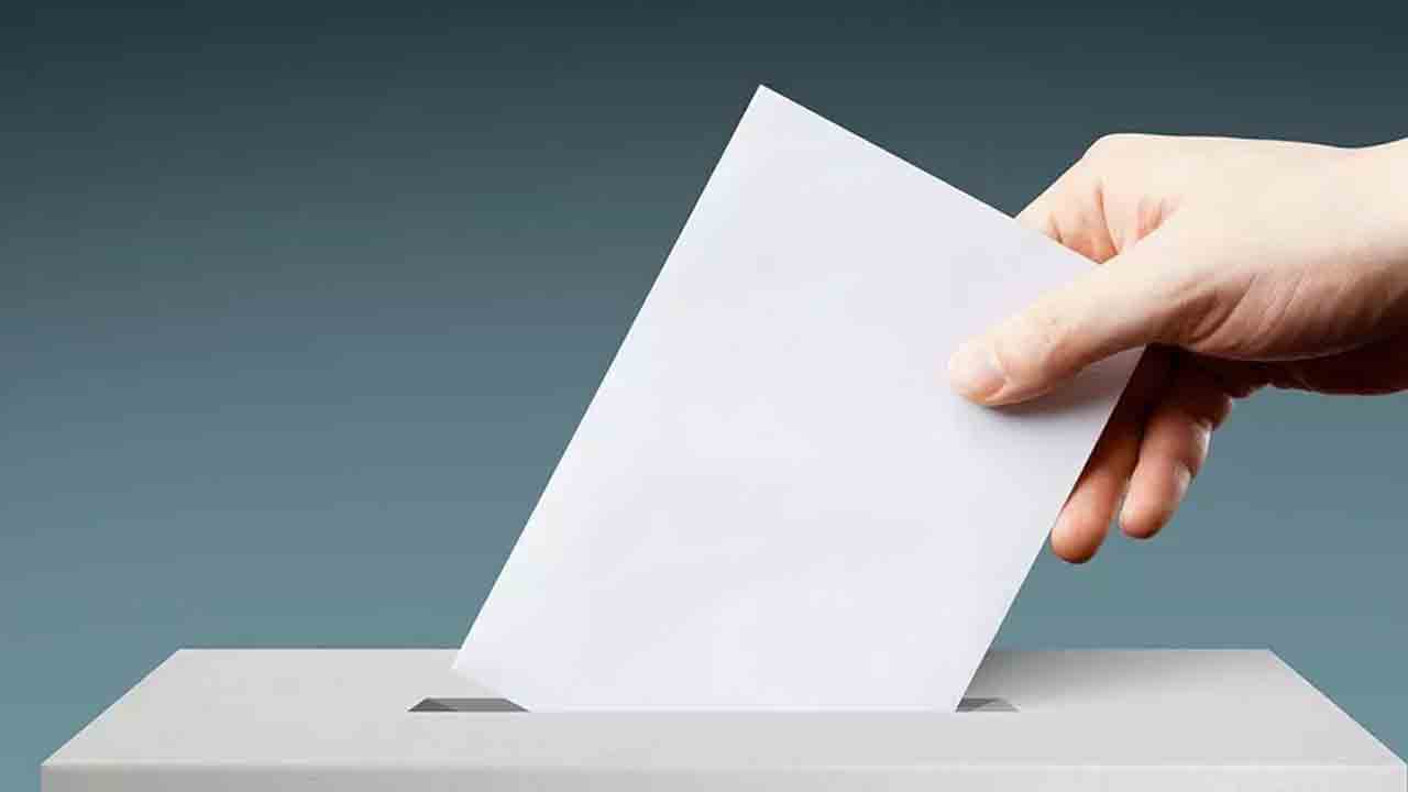 తొలిరోజు పది మంది నామినేషన్లు