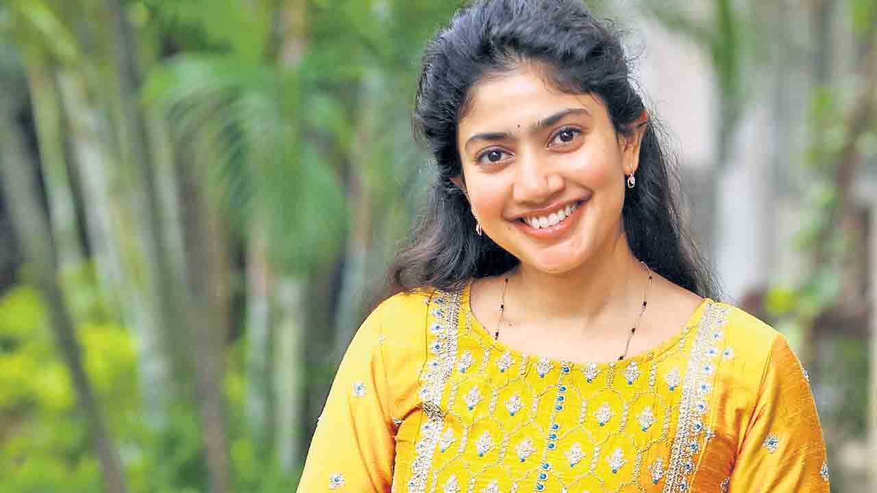 Sai Pallavi | ఫౌజీలో సాయిపల్లవి.. ప్రభాస్‌ ప్రేయసిగా నేచురల్‌ బ్యూటీ?