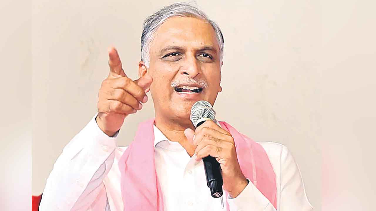 పదవి పెరిగినా బుద్ధిమారలే