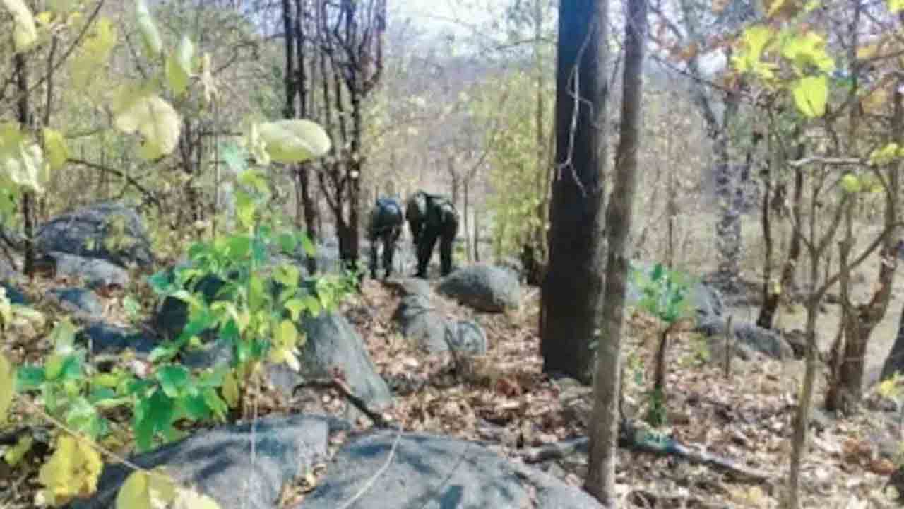 ఇద్దరిని హత్య చేసిన మావోయిస్టులు