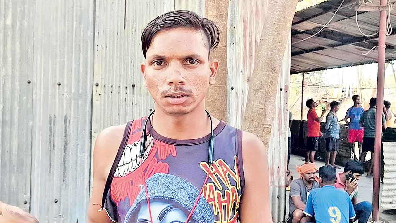 SLBC | మూణ్నెళ్లుగా జీతాల్లేవు.. ప్రాణాలు అరచేతులో పెట్టుకుని పనిచేస్తున్నం: ఎస్‌ఎల్‌బీసీ కార్మికులు