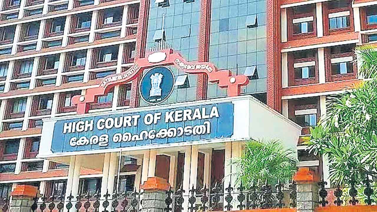 High Court | పార్టీ మారితే రాజీనామా చేయాల్సిందే.. వారిని ఏంచేయాలో ప్రజలకు బాగా తెలుసు: హైకోర్టు