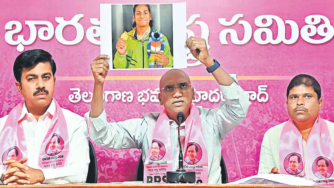 కాంగ్రెస్‌ పాలనలో విద్యారంగం నిర్వీర్యం