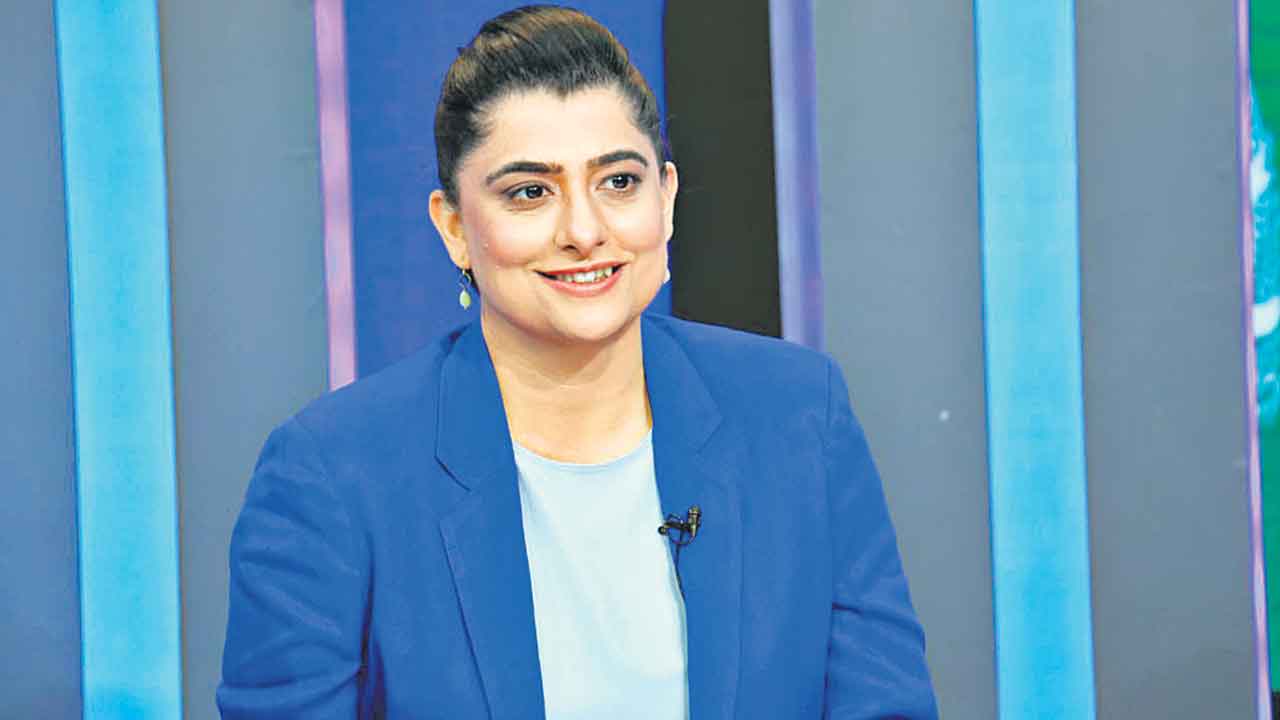 పాక్‌ జట్టును ధోనీ కూడా ఏం చేయలేడు