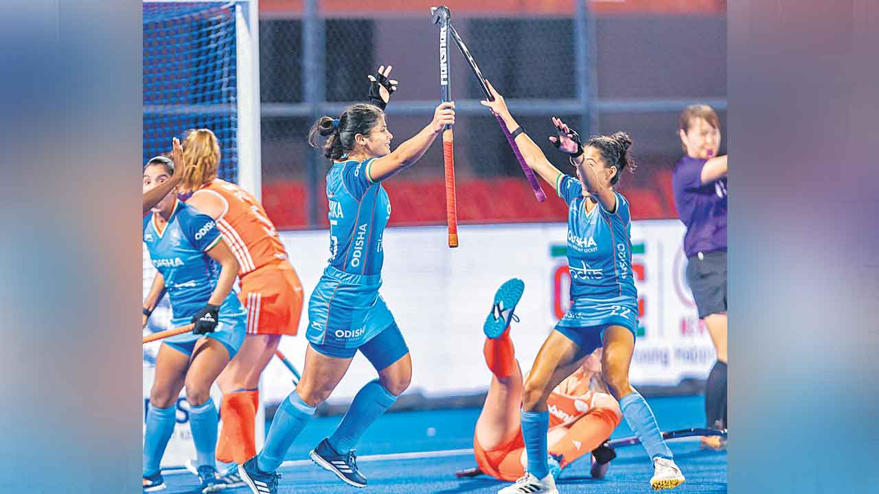 భళాఅమ్మాయిలు