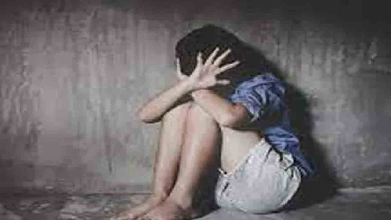 Hyderabad | ప్రేమ పేరుతో బాలికపై క్యాబ్‌ డ్రైవర్‌ లైంగిక దాడి