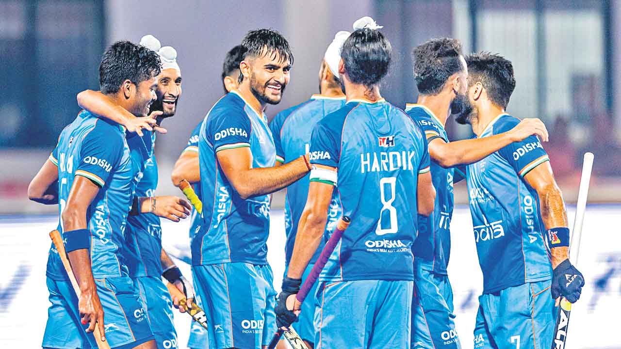 భారత్‌ బోణీ