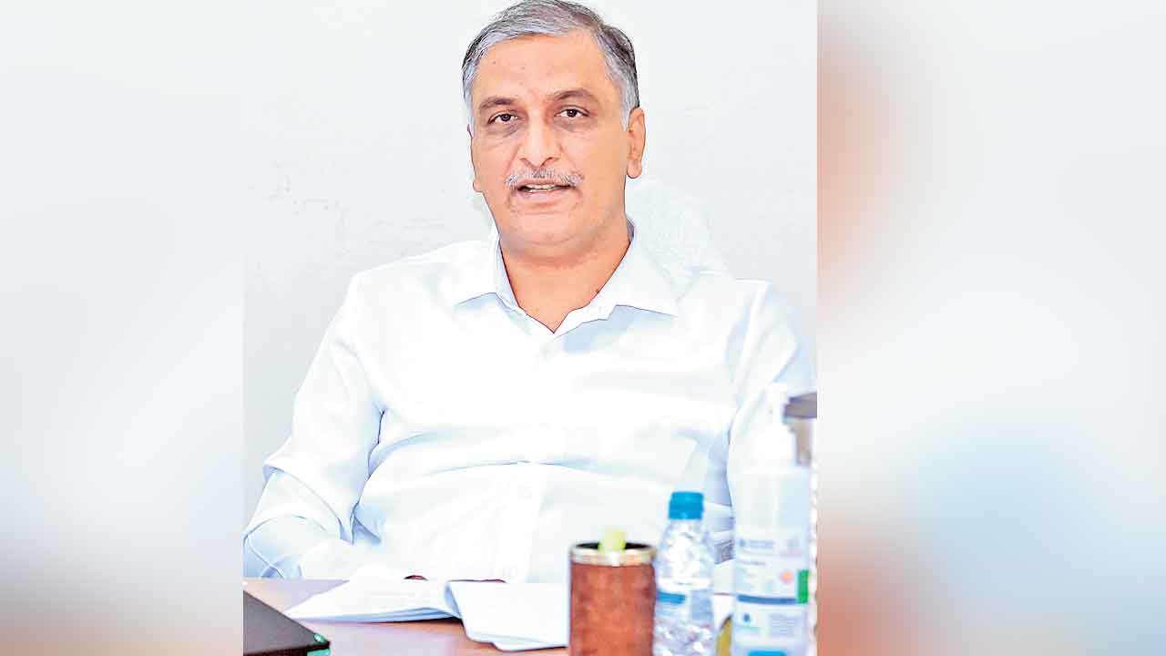 Harish Rao | దక్షిణాది రాష్ర్టాలపై కేంద్రం వివక్ష.. ఆదాయం బాగుందని నిధులు ఇవ్వకపోవడం ఏమిటీ?: హరీశ్‌రావు