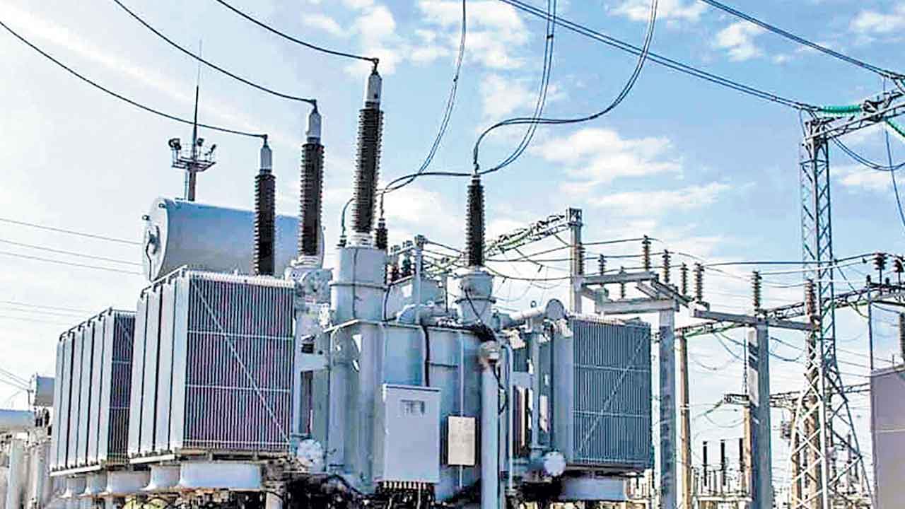 56 సబ్‌స్టేషన్లపై ఓవర్‌లోడ్‌