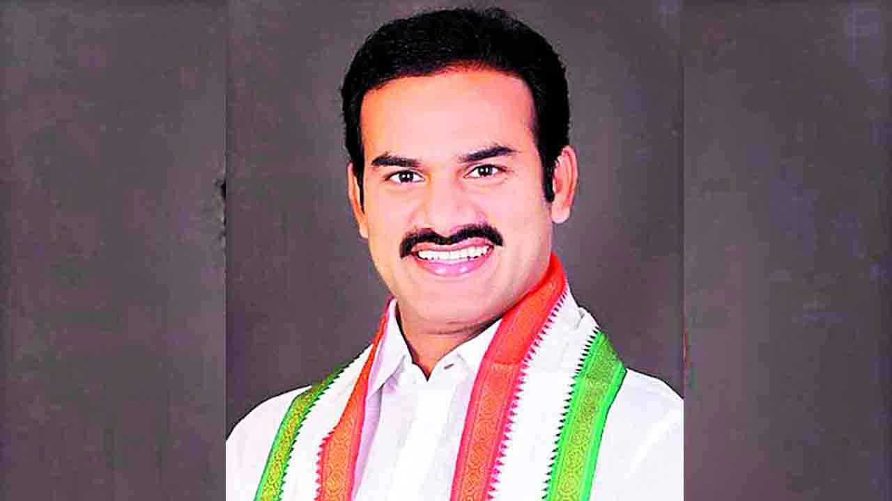 భూవివాదంలో డోర్నకల్‌ ఎమ్మెల్యే