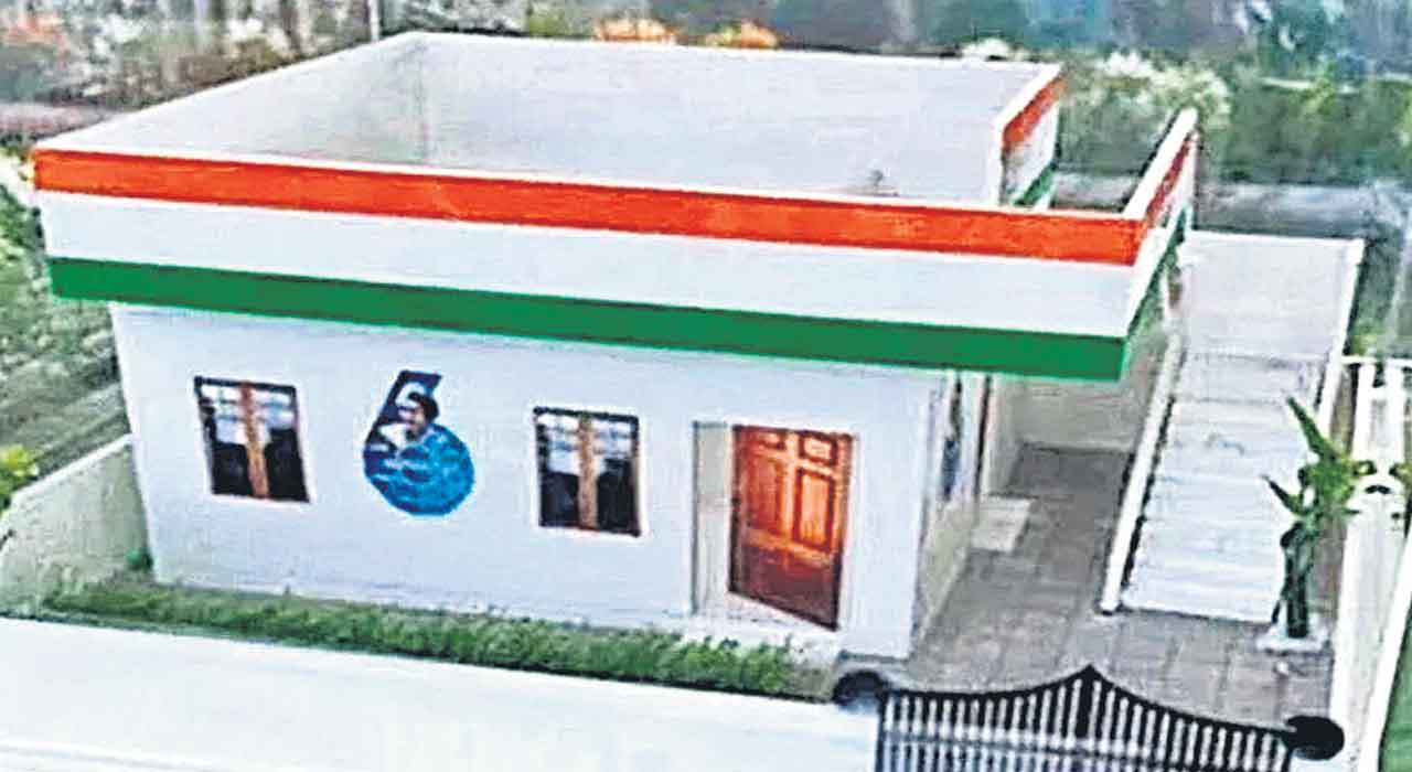 Indiramma Indlu | ఇందిరమ్మ ఇండ్ల గైడ్‌లైన్స్‌పై కాలయాపన.. లక్షల దరఖాస్తులు పెండింగ్‌