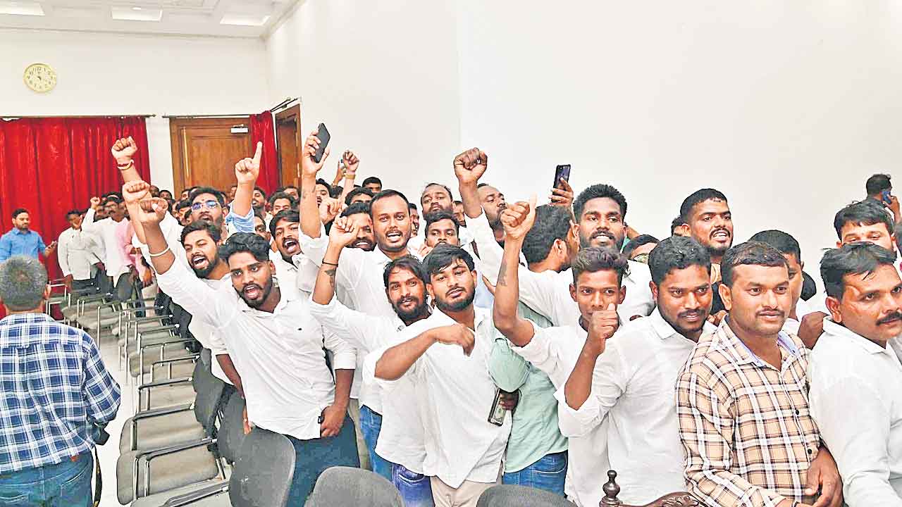 కేసీఆర్‌కు జన నీరాజనం