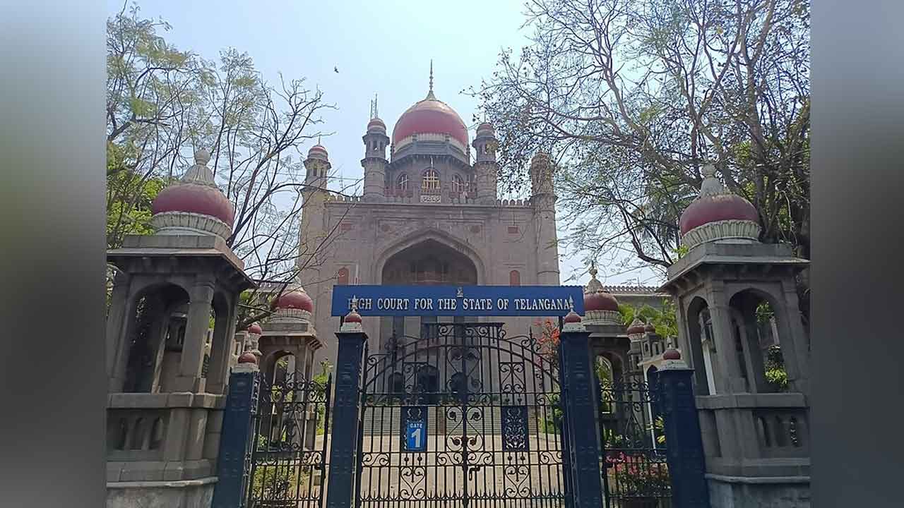 వక్ఫ్‌బోర్డు సీఈవో తొలగింపుపై స్టే