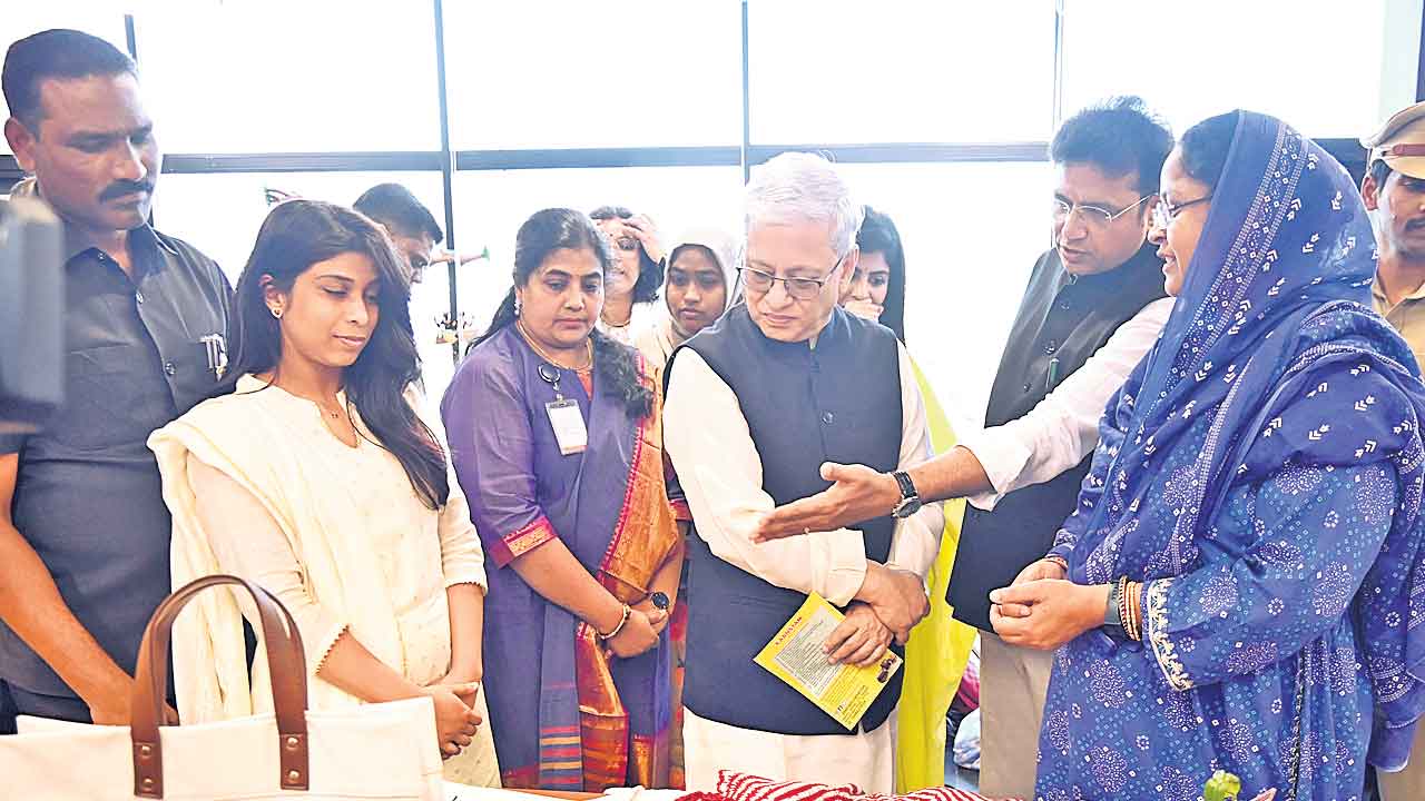 వీ హబ్‌తో మహిళలకు సుస్థిర భవిష్యత్తు