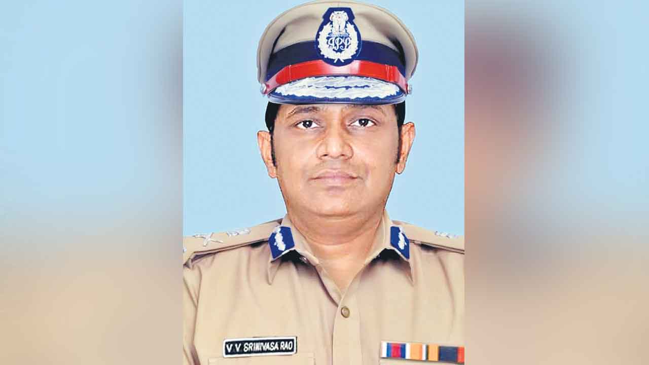 పోలీస్‌ అకాడమీ డీజీగా శ్రీనివాసరావు