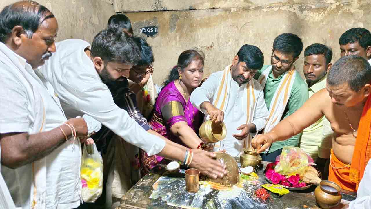 హరహర మహాదేవ.. శంభో శంకర