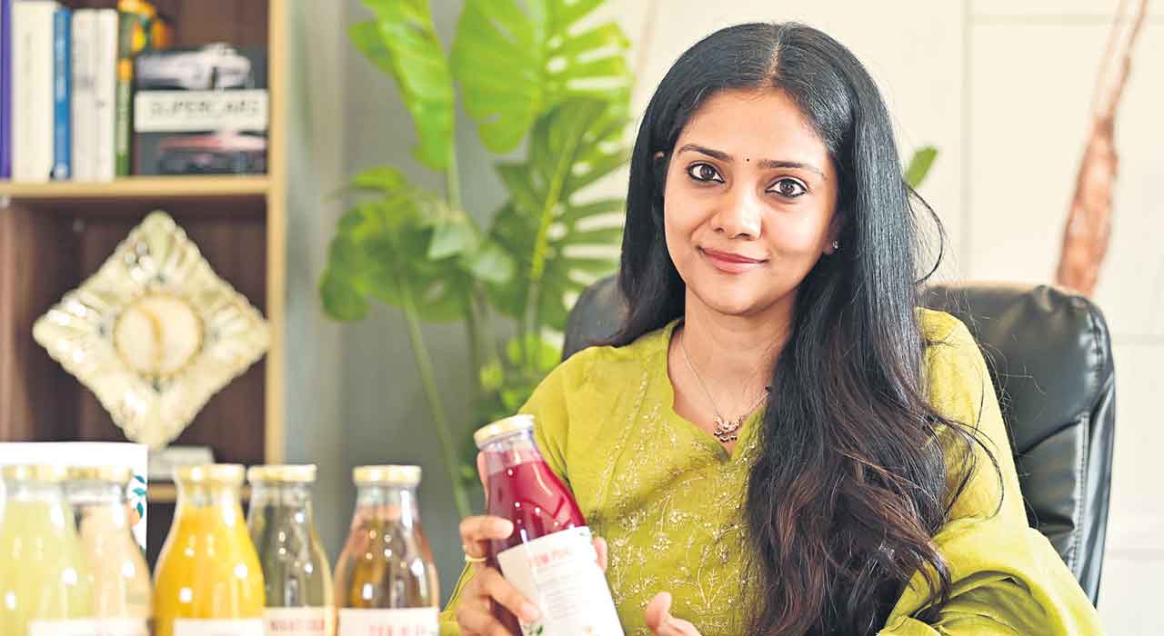 డిటాక్స్ స్పెషల్ బాస్.. వంటింటి నుంచి ఇంటింటికి ఆరోగ్య పానీయాలు