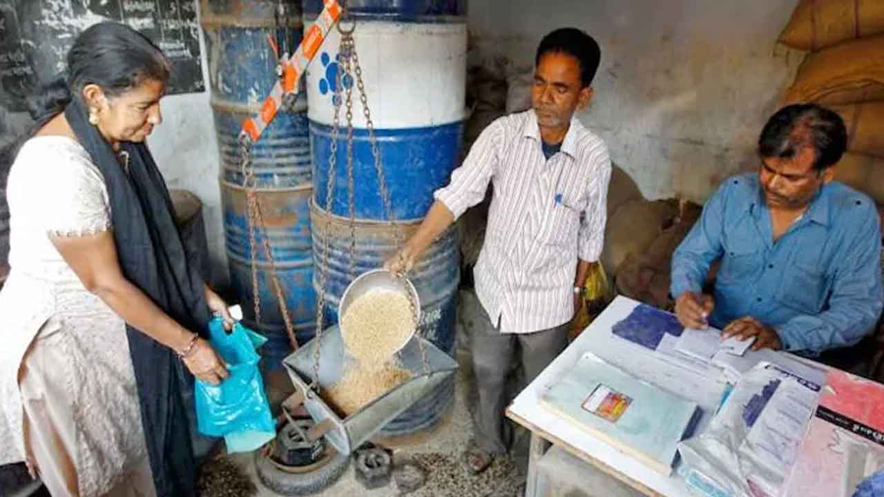 Ration | ఐటీ కడితే ఉచిత రేషన్‌ కట్‌.. కేంద్రం కీలక నిర్ణయం