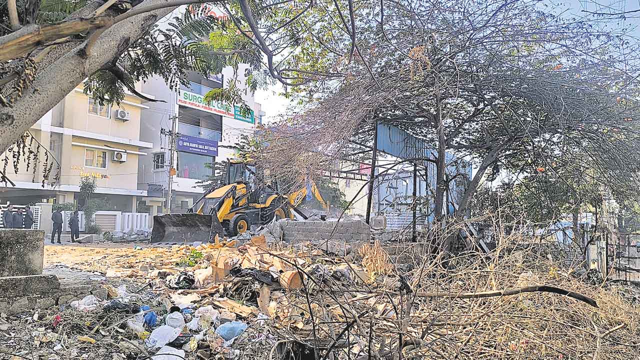 హైడ్రా కూల్చివేతలు