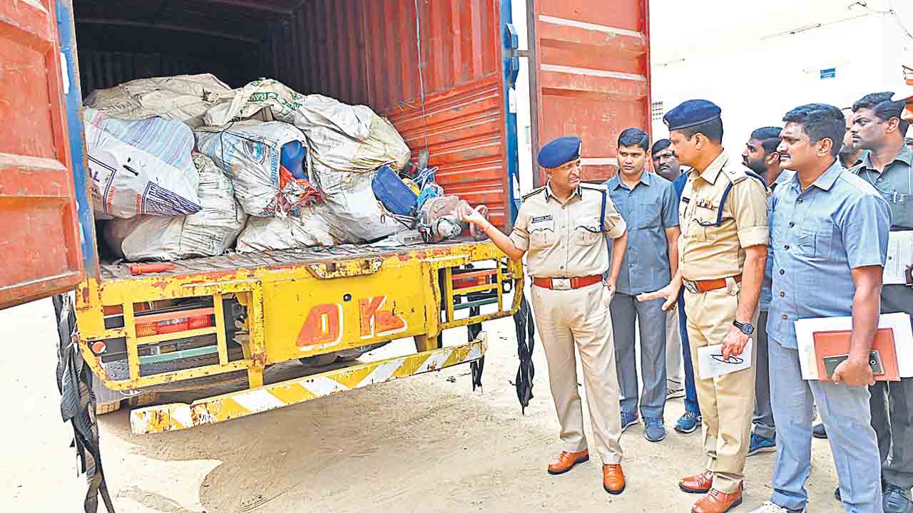 Ganja | ఏపీ టూ మహారాష్ట్ర.. తుక్కు మాటున గంజాయి రవాణా