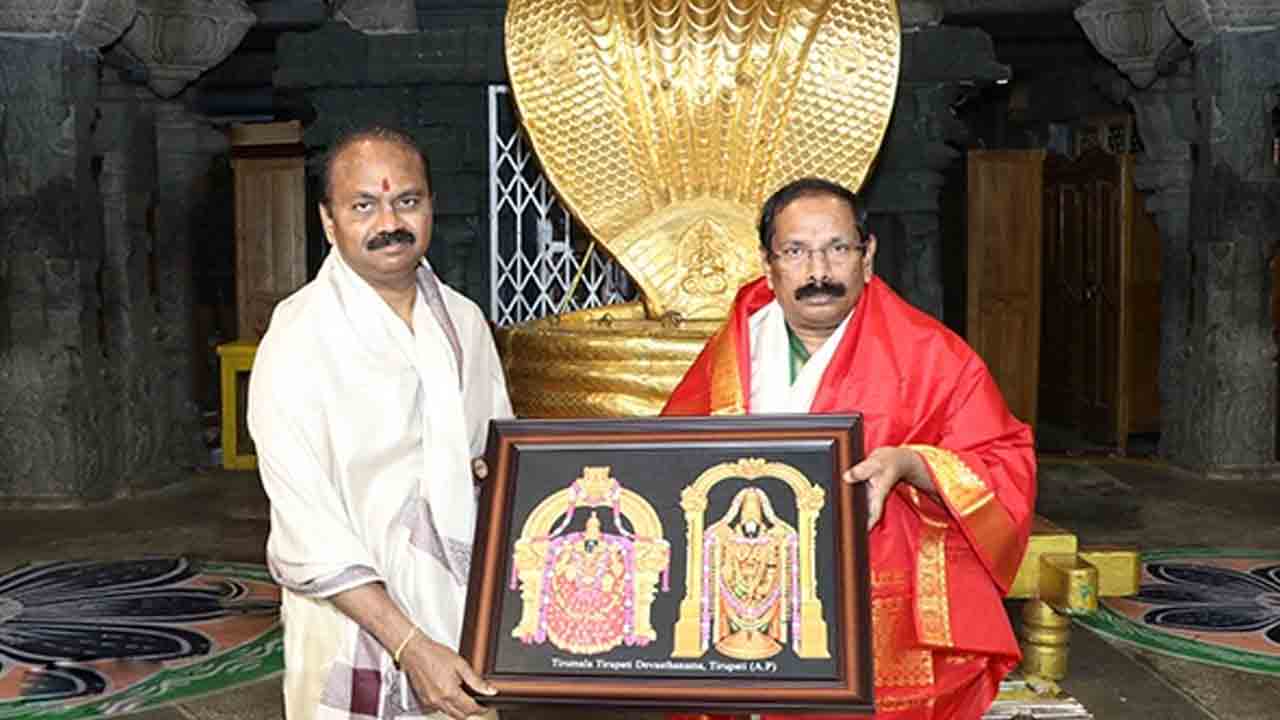 Tirumala | తిరుమల శ్రీవారిని దర్శించుకున్న ఏపీ చీఫ్‌ సెక్రటరీ