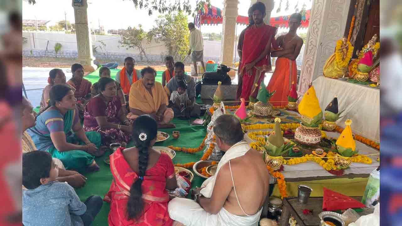 Govindamamba Veerabrahmendra Swamy | అయిజలో గోవిందమాంబ వీరబ్రహ్మేంద్రస్వామి కల్యాణం కమణీయం..!