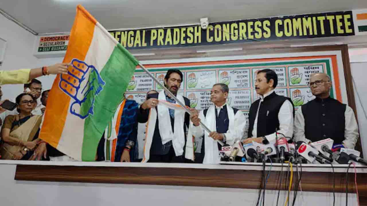 Abhijit Mukherjee | తృణమూల్‌ నుంచి తిరిగి కాంగ్రెస్‌లో చేరిన ప్రణబ్ ముఖర్జీ కుమారుడు