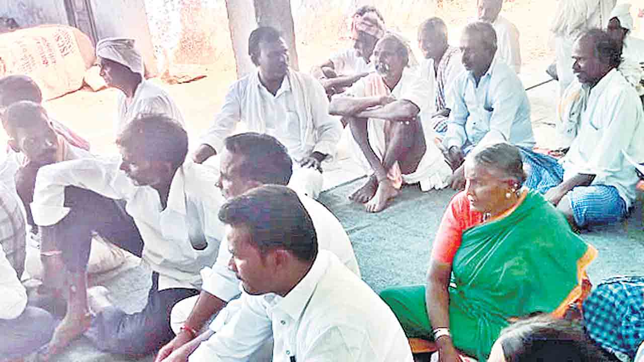 సజ్జన్‌పల్లిలో మద్యపాన నిషేధం