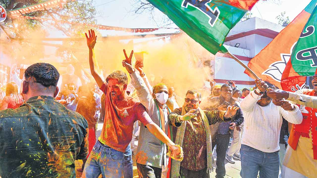 Delhi Elections | 1.99 శాతం ఓట్ల తేడాతో ఆప్‌ ఓటమి.. ఢిల్లీలో బీజేపీదే గెలుపు