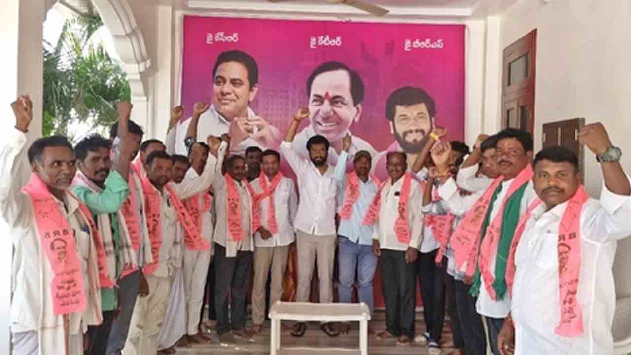 BRS Joinings | బీఆర్‌ఎస్‌లో గుబ్బ గ్రామస్థుల చేరిక