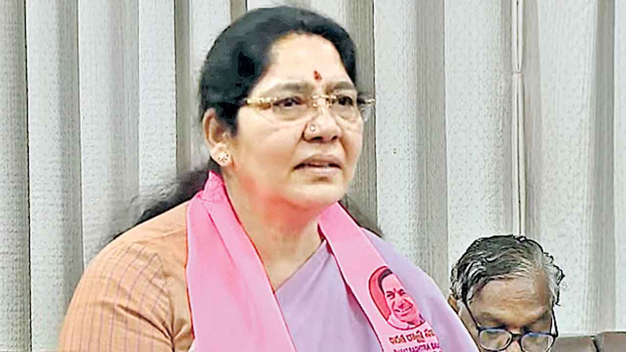 హామీల అమలులో మాటతప్పిన ప్రభుత్వం