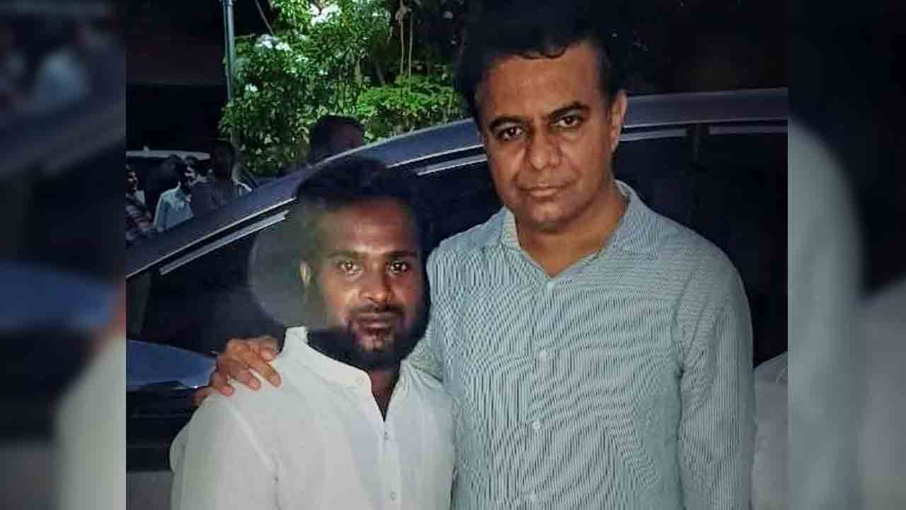 కేసీఆర్, కేటీఆర్‌లను కలిసిన బీఆర్‌ఎస్వీ నేత..!