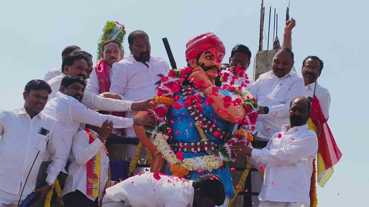 పండుగ సాయన్న ఆశయాలను కొనసాగిస్తాం