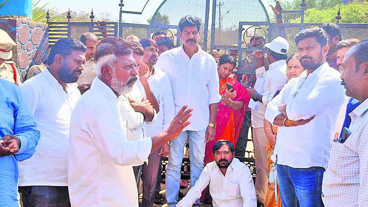 కాంగ్రెస్‌ది గూండా రాజకీయం