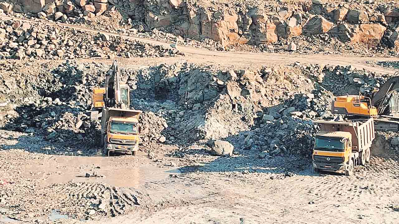 BRS Party | బీఆర్‌ఎస్‌ హెచ్చరిక.. సర్కారులో కదలిక.. సంగమేశ్వర, బసవేశ్వర ఎత్తిపోతల పనుల్లో పెరిగిన వేగం