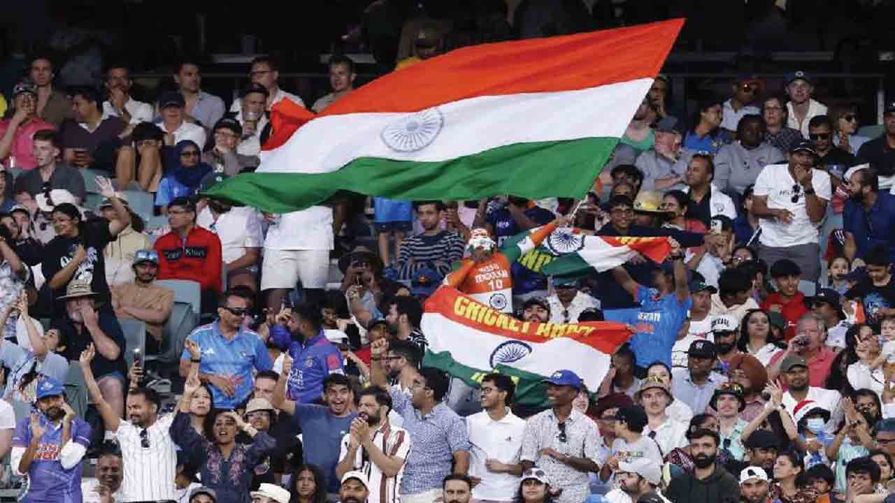 BGT Series | ఆస్ట్రేలియాకు వెల్లువలా.. బీజీటీ సిరీస్‌ వీక్షించేందుకు భారత్‌ నుంచి క్యూకట్టిన ఫ్యాన్స్‌