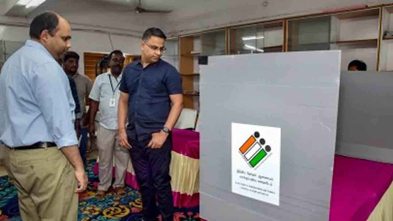 Bye polls | ఈరోడ్‌, మిల్కిపూర్‌లో ముగిసిన ఉప ఎన్నికల పోలింగ్‌.. ఓటింగ్‌ శాతం ఎంతంటే..!