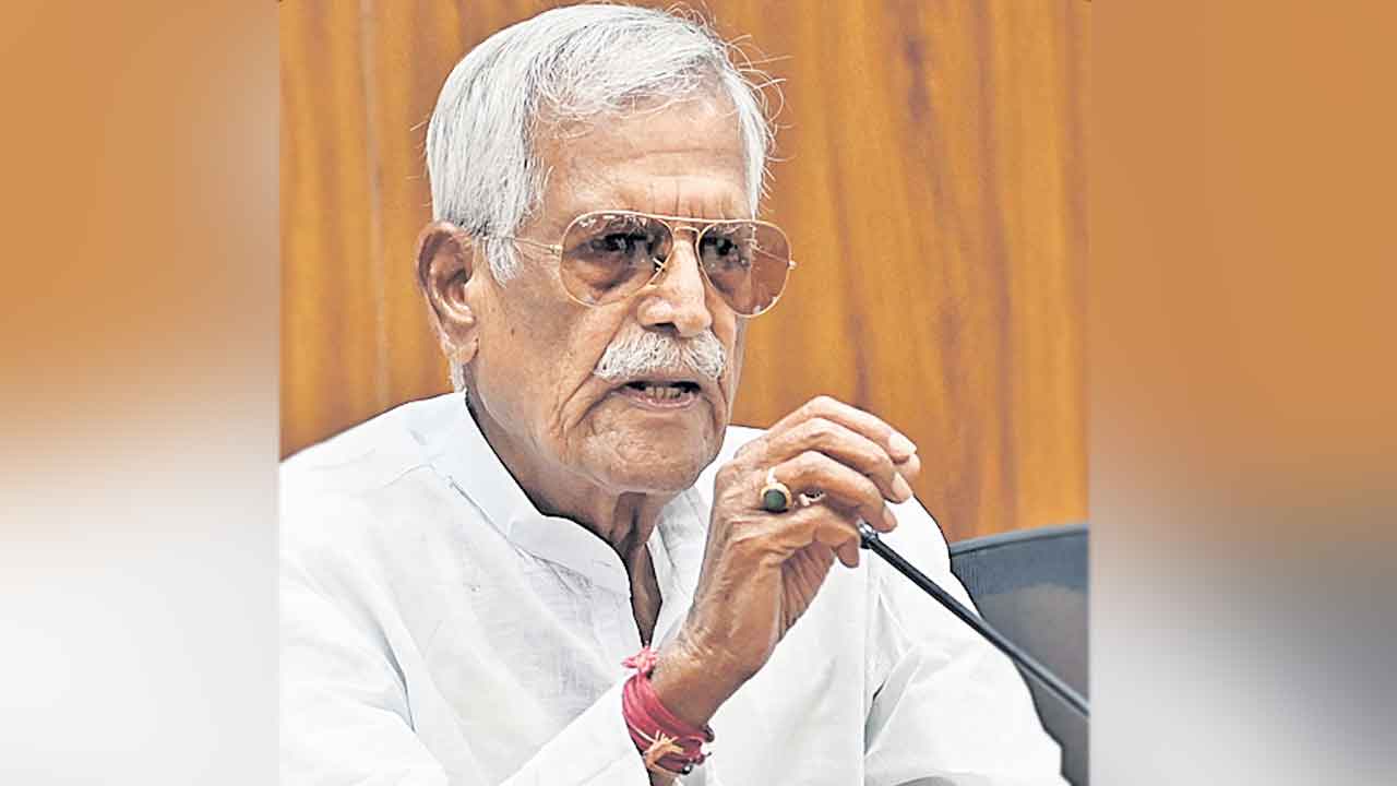 Kodanda Reddy | యాసంగి సాగు మధ్యలో చేతులెత్తేసిన సర్కారు.. నీళ్లు లేవు.. పంటలు వేయొద్దు: కోదండరెడ్డి