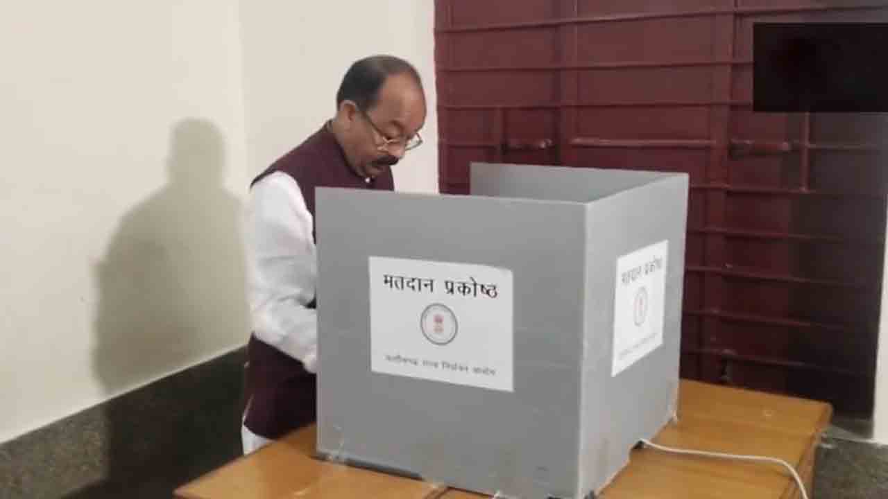 Chattishgarh Elections | ఛత్తీస్‌గఢ్‌లో పట్టణ స్థానిక సంస్థల ఎన్నికలు.. కొనసాగుతున్న పోలింగ్‌