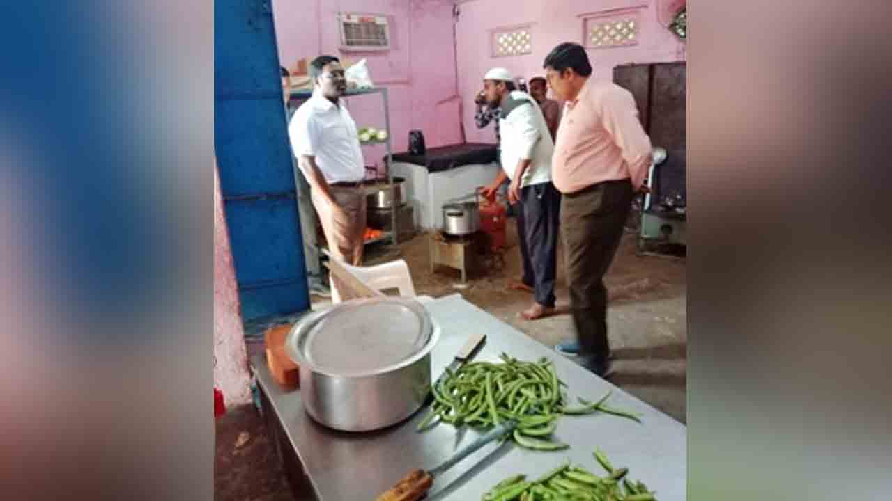 Collector Rajiv Gandhi | విద్యార్థులకు నాణ్యమైన ఆహారాన్ని అందించాలి : కలెక్టర్‌ రాజీవ్‌ గాంధీ