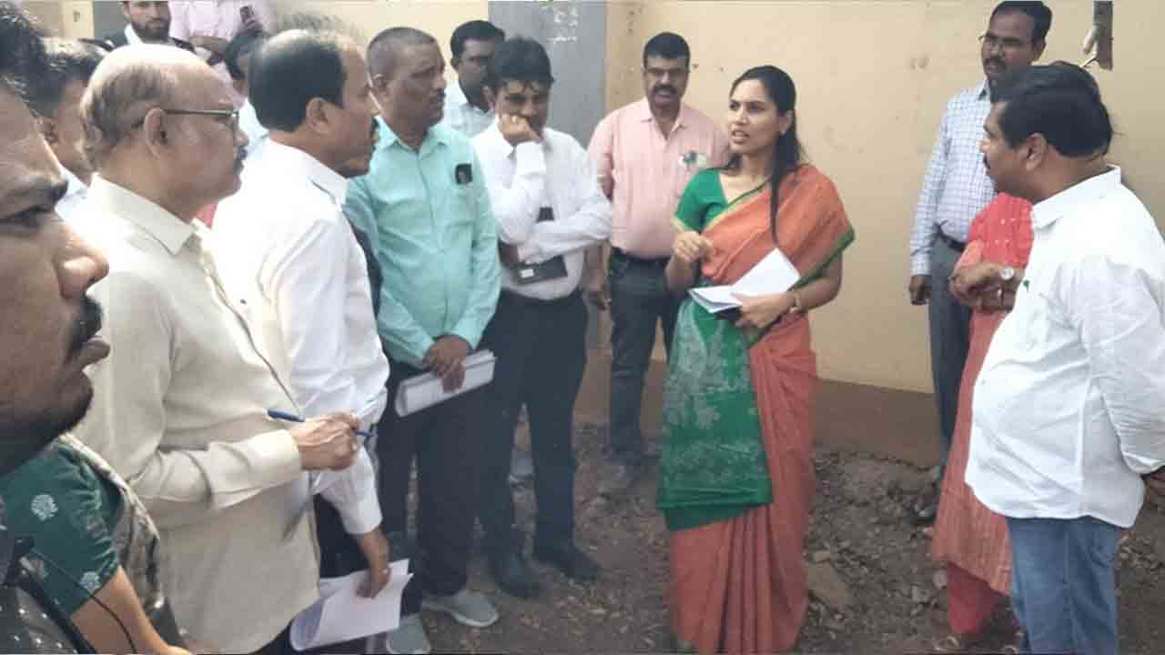 Collector Pravinya | మహిళల ఆర్థికాభివృద్ది కోసం చిన్న తరహా పరిశ్రమల శిక్షణ కేంద్రం : కలెక్టర్ ప్రావీణ్య