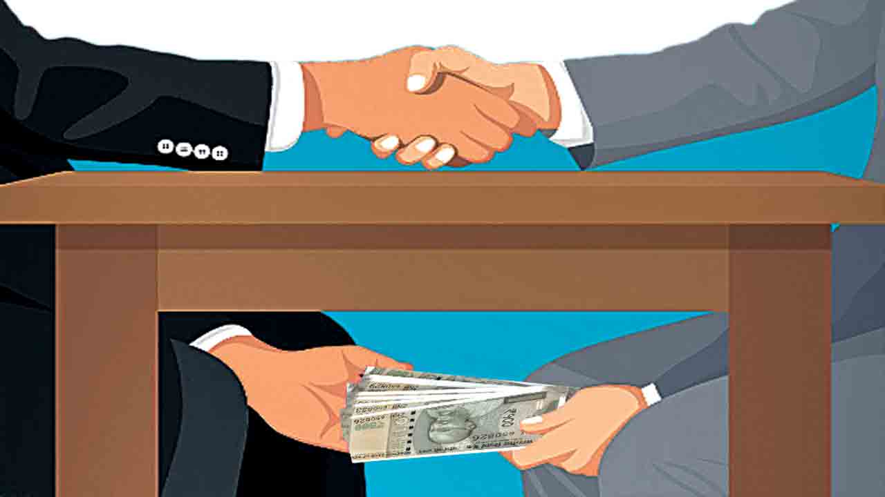 వైర్లూనుకుపోయిన అవినీతి..!