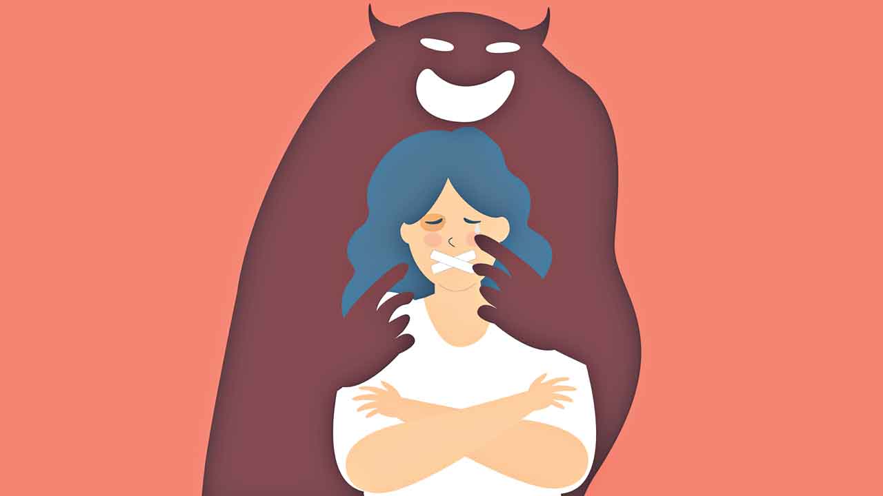 ట్రాప్‌లో టీనేజ్‌.. వల వేస్తున్న అశ్లీల భూతం