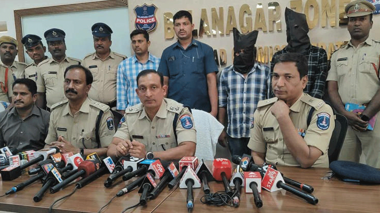 పెళ్లయ్యి 20 ఏండ్లైనా పిల్లలు లేరని.. ఫుట్‌పాత్‌పై బాలుడి అపహరణ