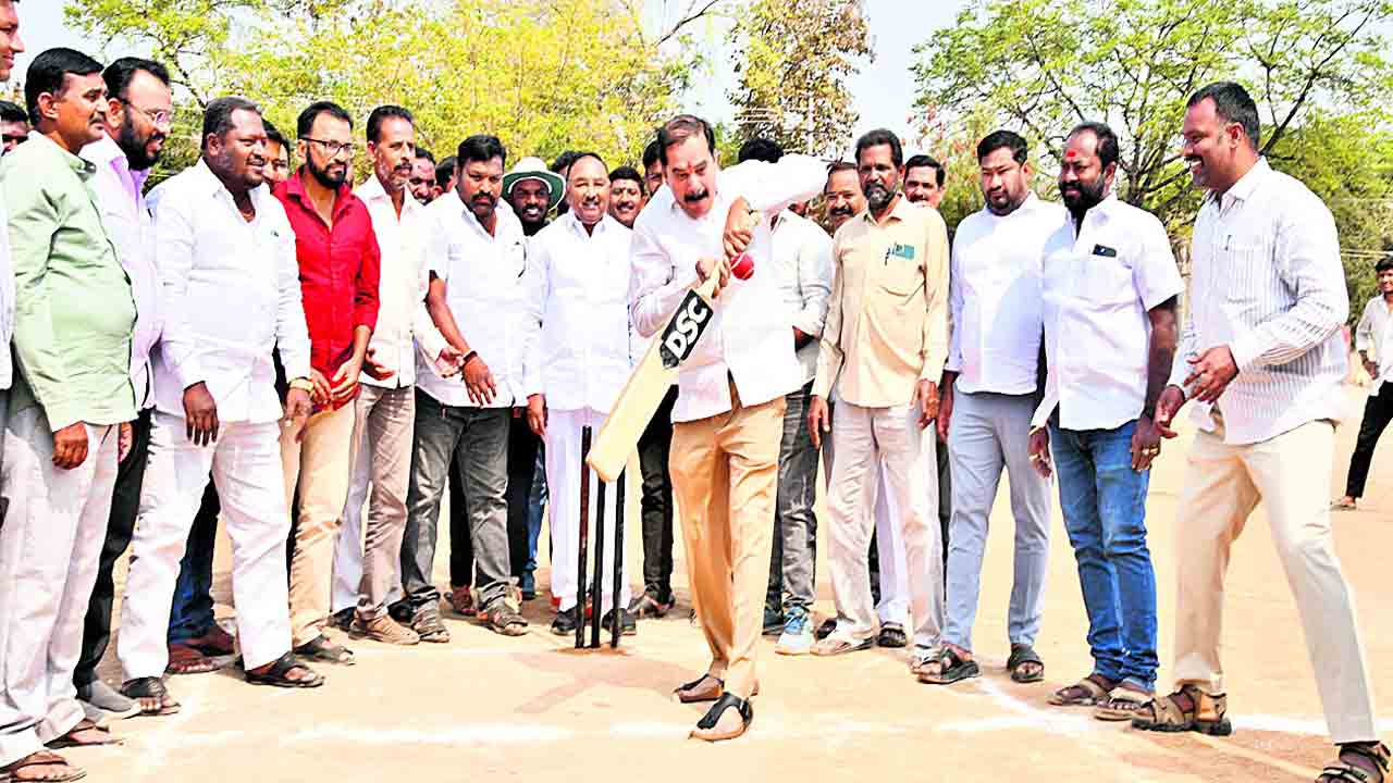 కేసీఆర్‌ వల్లే స్పోర్ట్స్‌ హబ్‌