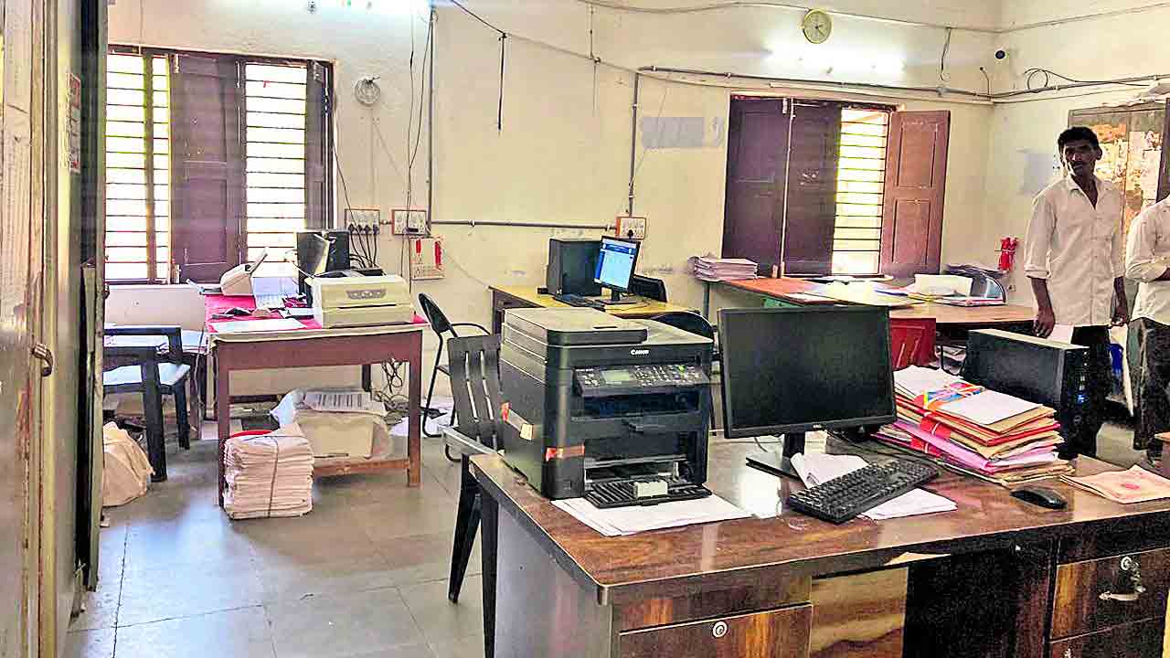 సర్వర్‌ డౌన్‌..