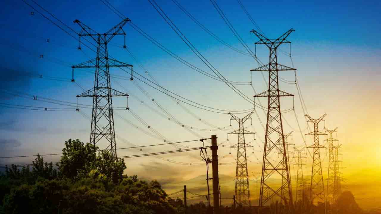 EE Janardhan Rao | విద్యుత్‌ను పొదుపుగా వాడుకోవాలి : విద్యుత్‌ ఈఈ జనార్దన్‌రావు