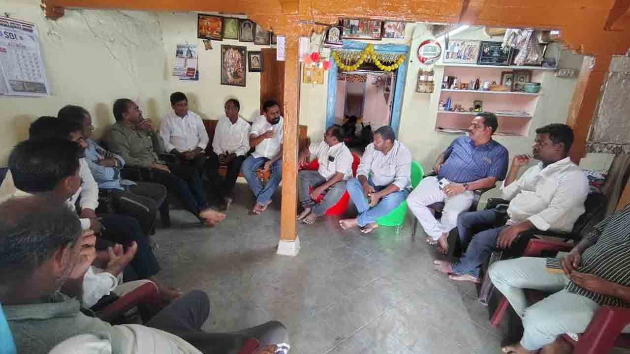 Reddy Sangam | రైతు రాజిరెడ్డికి అండగా ఉంటాం.. సిరిసిల్ల జిల్లా రెడ్డి సంఘం భరోసా