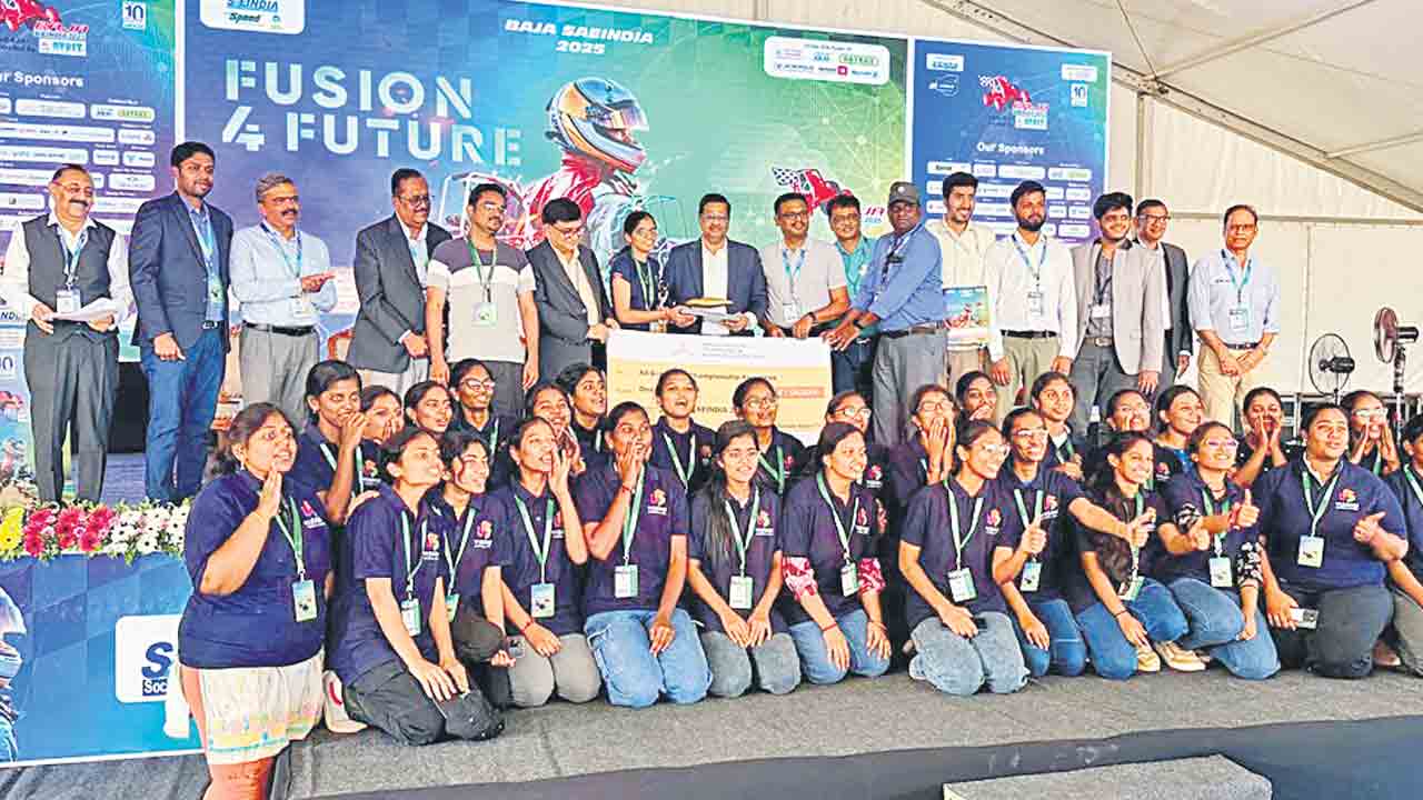 విజయవంతంగా ముగిసిన పోటీలు