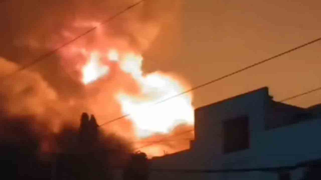 Fire Accidents | జీడిమెట్ల, ఓల్డ్‌సిటీలో అగ్నిప్రమాదాలు.. వ్యక్తి సజీవదహణం